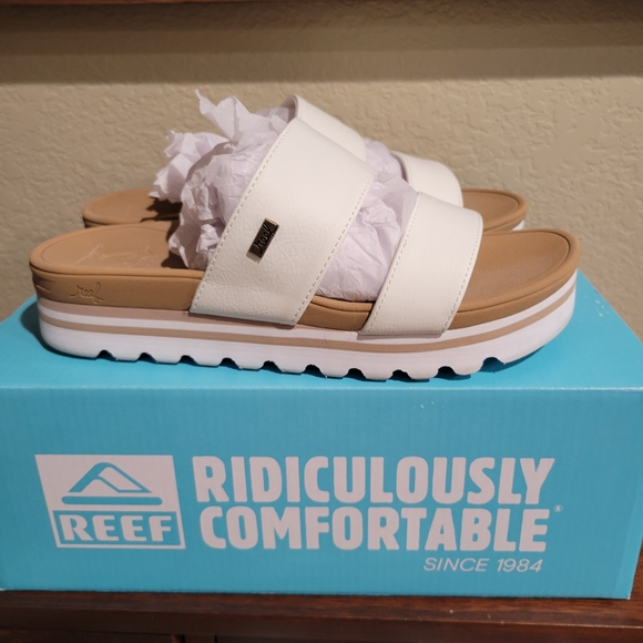 Reef Shoes - Reef Women's White and Tan Slide Sandals